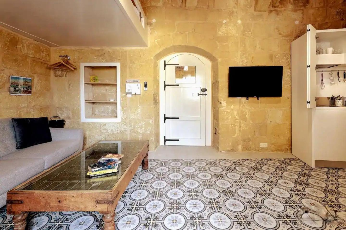 Historic Hideaways - 900 Year Old Converted Studios Victoria Kültér fotó