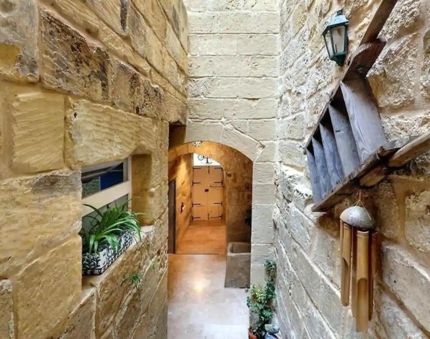 Historic Hideaways - 900 Year Old Converted Studios Victoria Kültér fotó