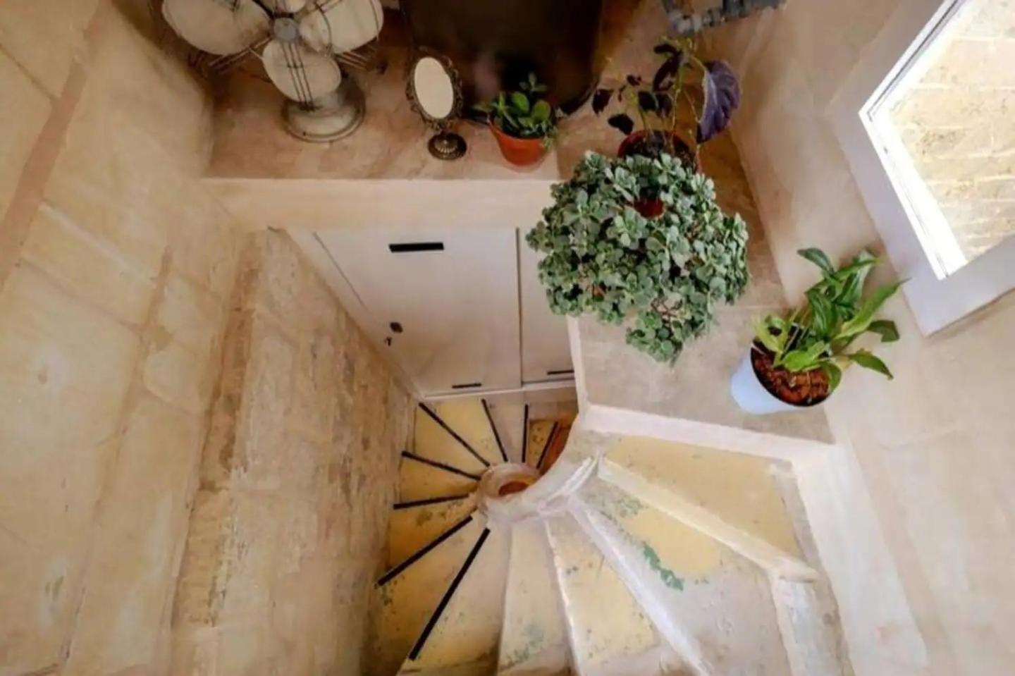 Historic Hideaways - 900 Year Old Converted Studios Victoria Kültér fotó